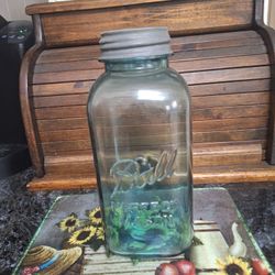 #13 Ball Mason Jar 1/2 Gallon