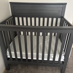 Mini Crib