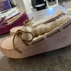 UGG slippers 
