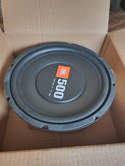 Brand New JBL SUB NEVER BEEN HOOKED UP 