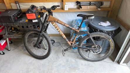Kona stinky Dee-lux