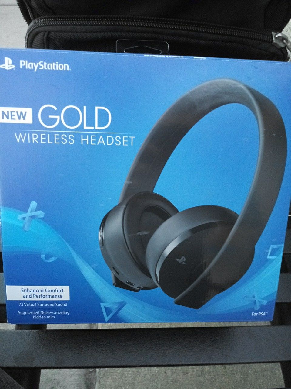 PlayStation 4 two controllers controller recharge cord headset Bluetooth Sony HDMI cord