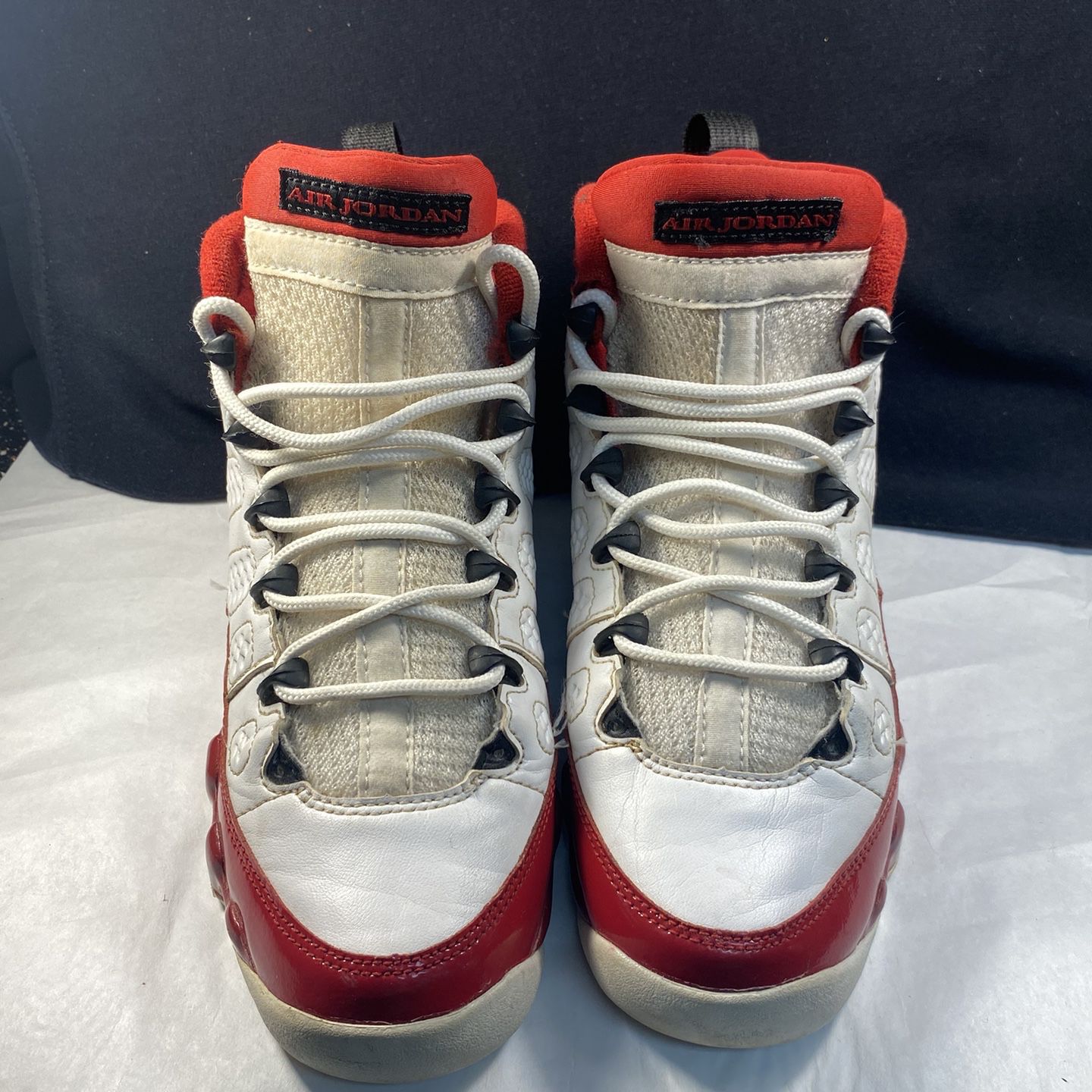 Used Jordan 9s Gym Red Size 5