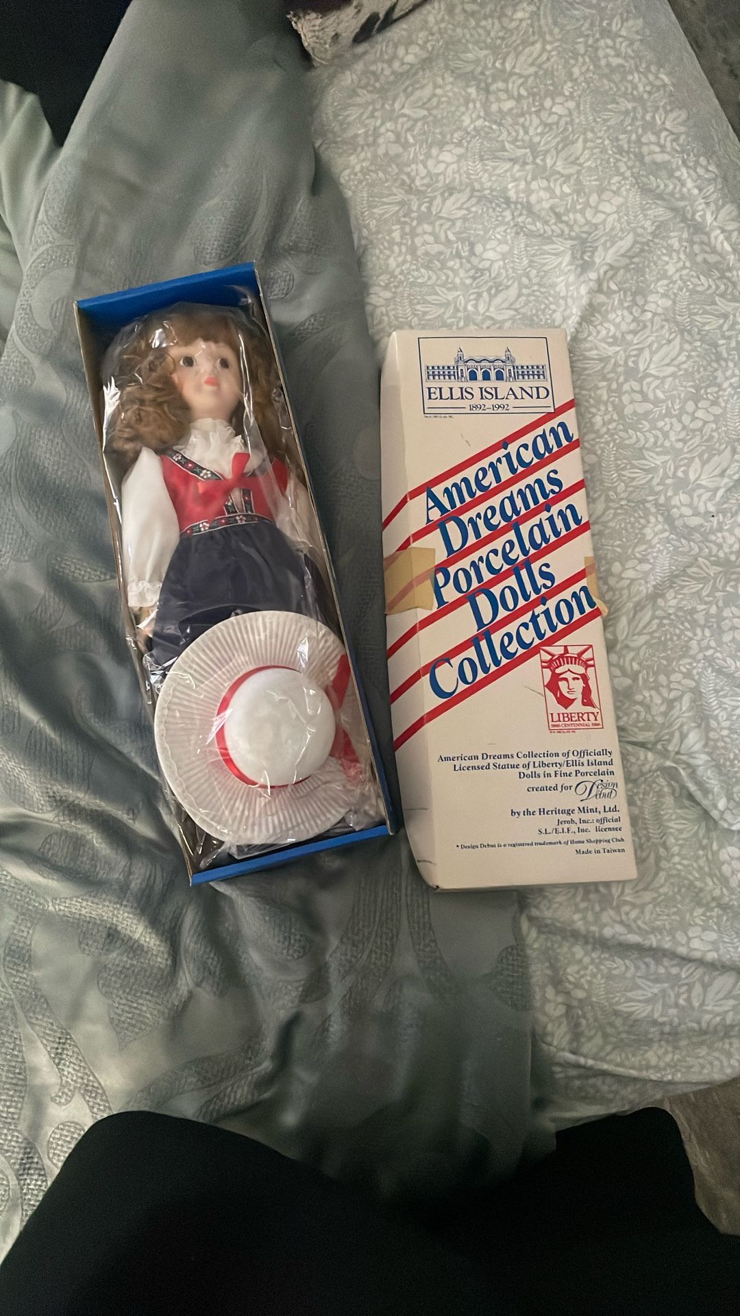 American Dreams Porcelain Doll, Austria Anatasia w/Box