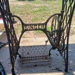 SINGER Sewing Machine Frame / Marco De Makina De Cocer