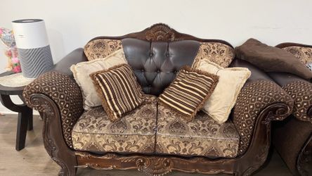 2 sofas and love seats