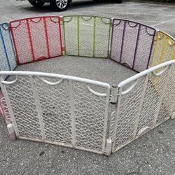 8 Panel Outdoor Dog Pet Kid Play Pen Gate! Study, works great! Each panel 34in Wide 27in Tall