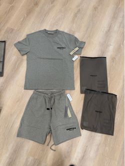 Essentials Fear of God Dark Oatmeal Set (T-Shirt + Shorts) Size Medium – Brand New