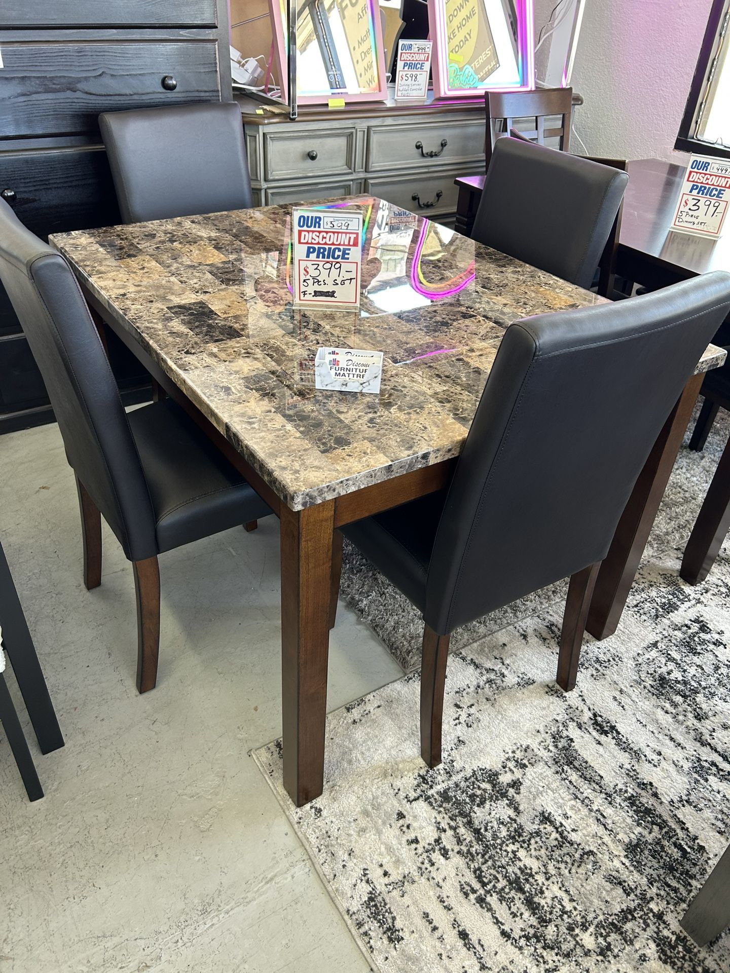 Medium Size Dining Table Set Faux Marble Table Top 48β X 36β X 30β Height