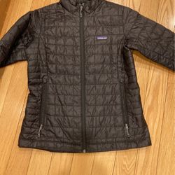 PATAGONIA WOMENS s MEDIUM 
