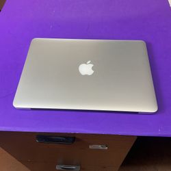 Apple MacBook Pro 13” Retina (2014) – 8GB RAM, 256GB SSD, macOS 11.7.10 – A1502