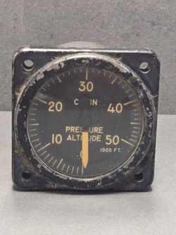 US Navy Lackner Cabin Pressure Altitude Indicator MFR Part # AC106