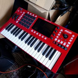 Akai MPC 37 Key + 1TB SD Card Fully Loaded with Expansion Packs! 