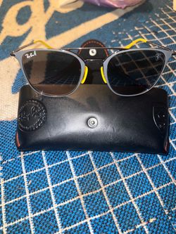 Ray-Ban x Scuderia Ferrari Sunglasses with Case