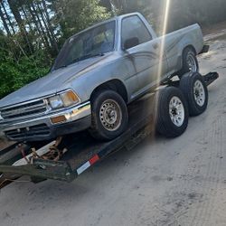 1989 Toyota Pickup Truck   Auto Matica Noprende Notiene Computadora La  La Roja Automatica  4x4  1997 No Prende No Se Que Tiene