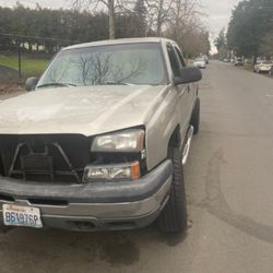 Parting Out A 99 Chevy Silverado 4x4 Has Good Running 5.3 And 4l60e Transmission 