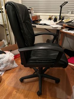 Computer chair - $10