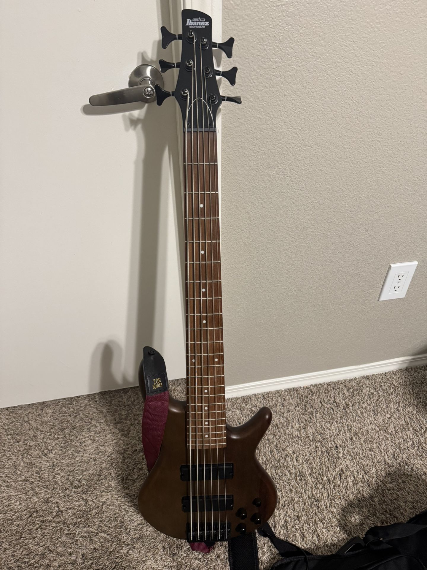 6 String Bass Guitar