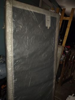 Twin box spring for bed