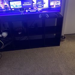 8 Cubical Cubby/stand