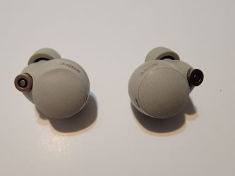 Earbuds