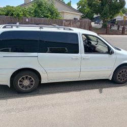 2000 Oldsmobile Silhouette....