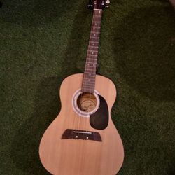 ACOUSTIC GUITAR 