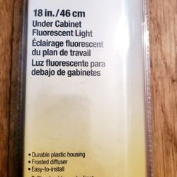 18" Under Cabinet Fluorescent Light - White