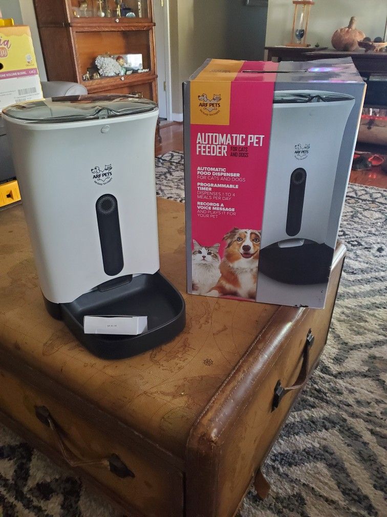 ARF Automatic Pet Feeder For Dogs Or Cats