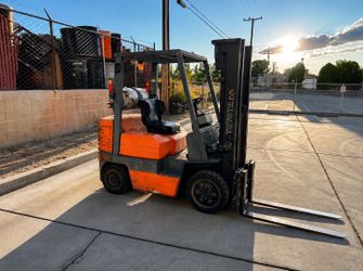 Toyota Forklift 3 Stage Mast