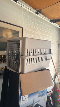 Dog crate