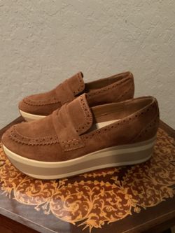 Shoes size 8