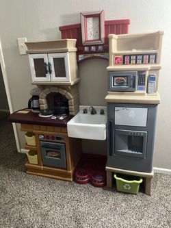 Step2 Heart Of The Home Kitchen Playset