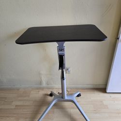 Great height-adjustable laptop computer desk stand