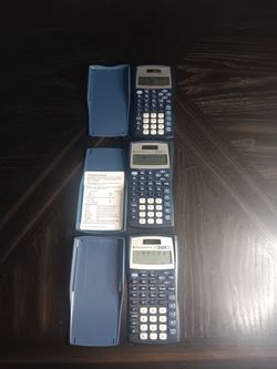 Calculators Lot Of 3 Ti 30 IIS