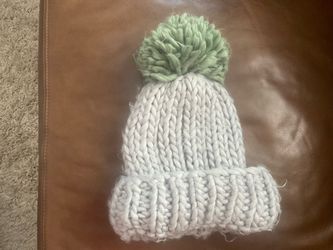 POM BEANIE