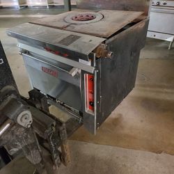 13 Commercial Gas Ranges Vulcan 