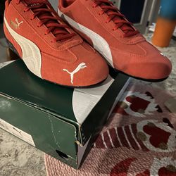 Pumas Never Worn Size 11 Women’s    Run A Little Small And Narrow.