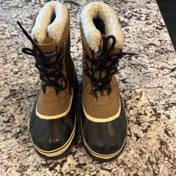 Ozark Trail Boots—Size 8