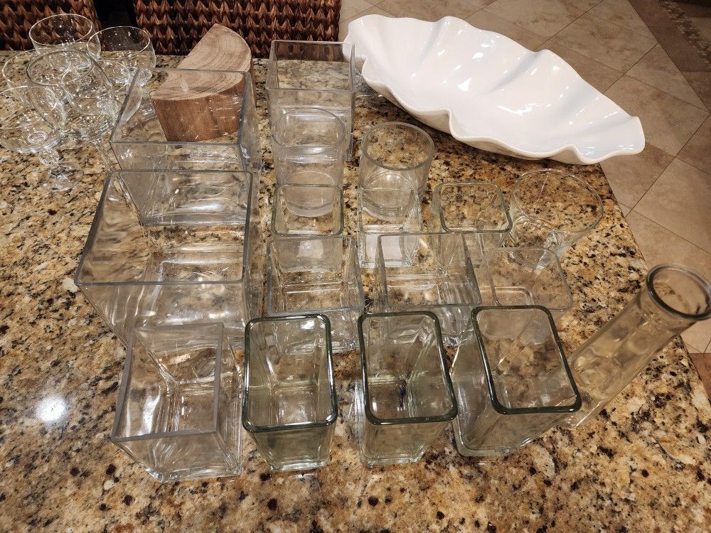 Free glass stuff (Bring a box or tub, I dont have one)
