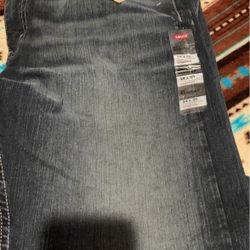 Levi’s Pants 