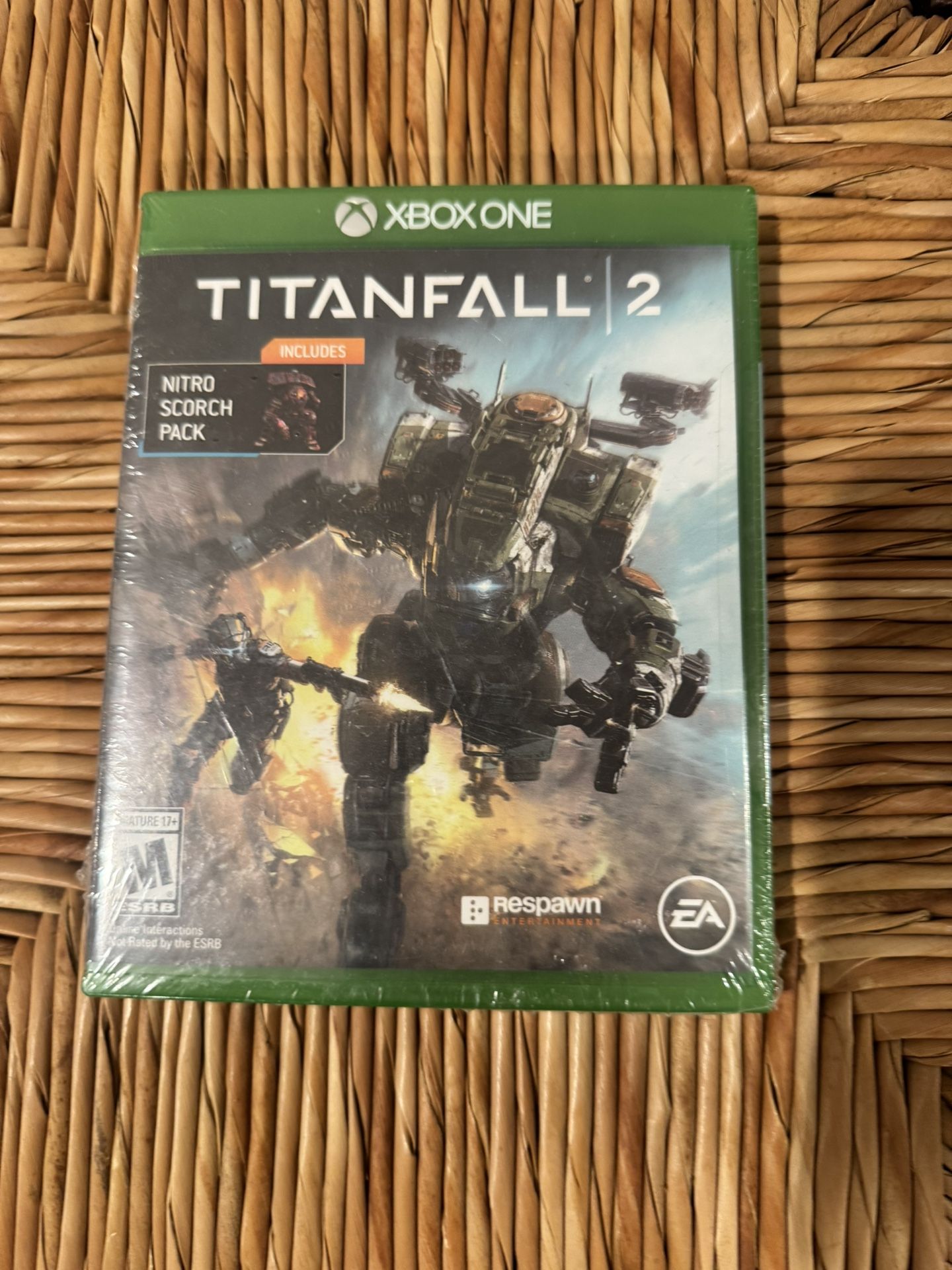 Titanfall 2 for Xbox One - Green Case