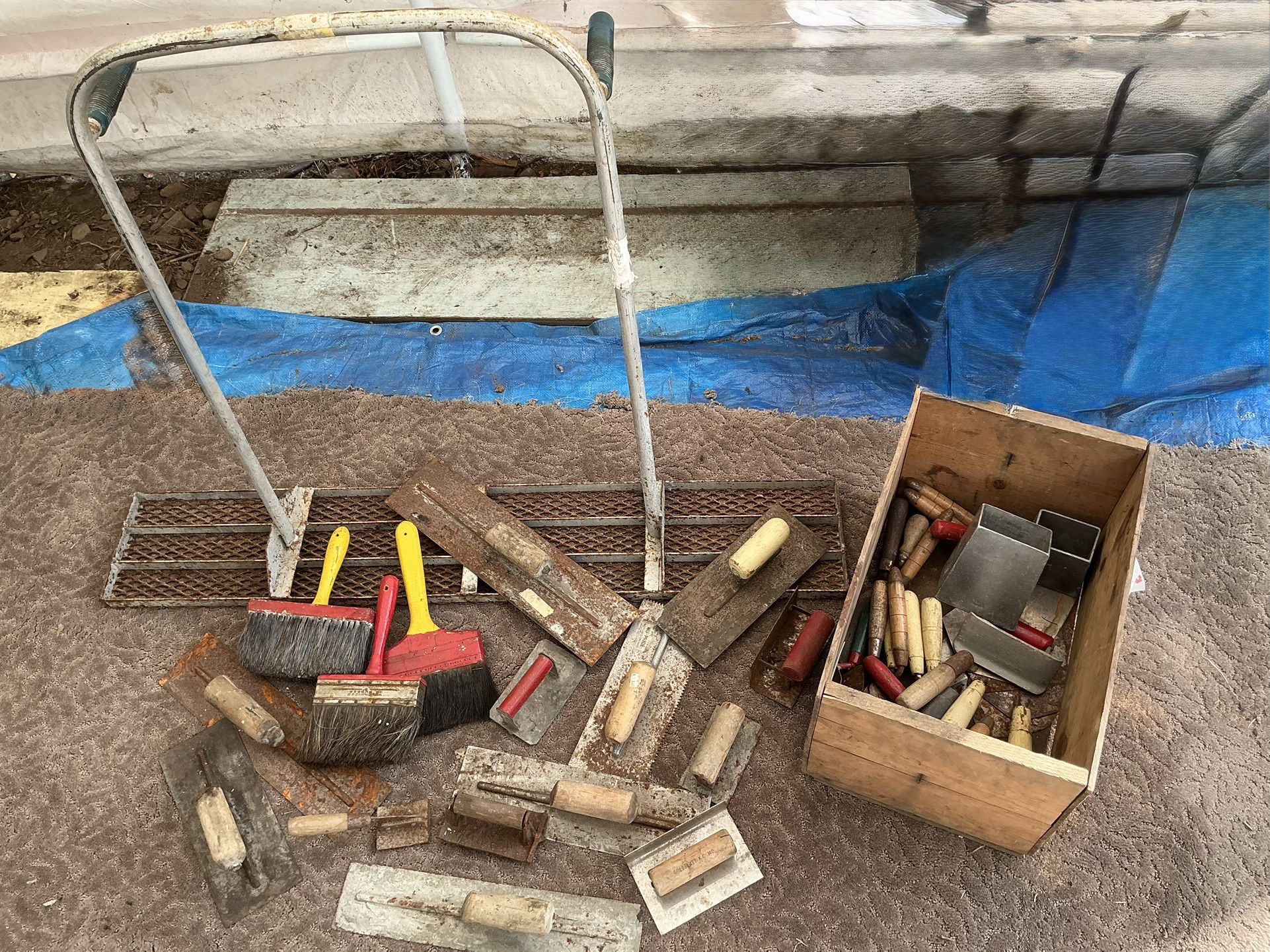 Concrete Masonry Tools Accessories Lot