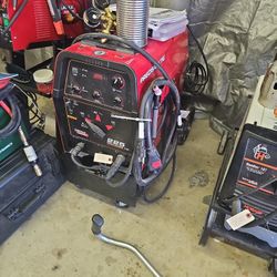 Lincoln Electric Precision Tig 225 Welder