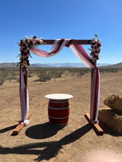 Wedding / ceremonial arch
