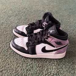 Air Jordan’s Size 4Y 