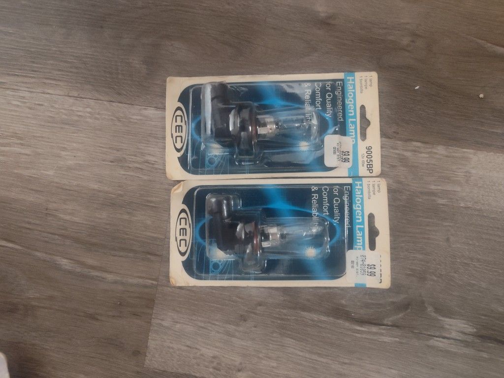2 Toyota Camry 06 Model Halogen Lamp Bright White. 9005BP