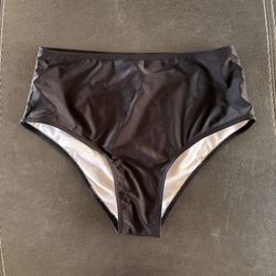 Beachsissi high-waisted black bikini bottom