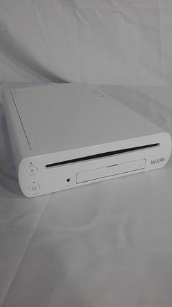 WiiU console (White)