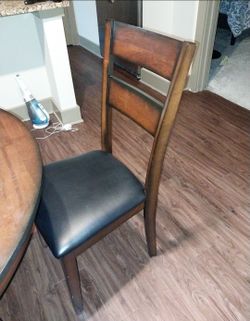 Dining room table